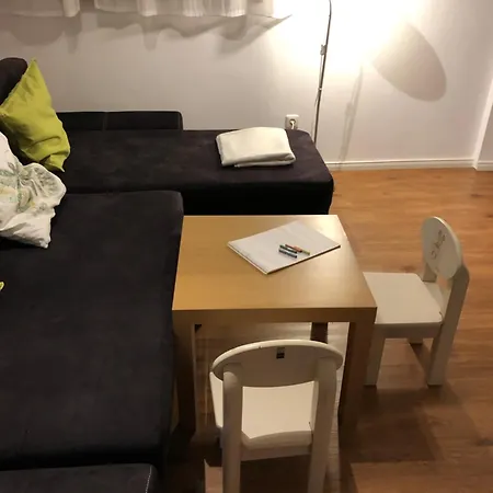 Fuer Aktive Reisende Mein Mit Terrasse, Ideal For Long Stay, Relocation